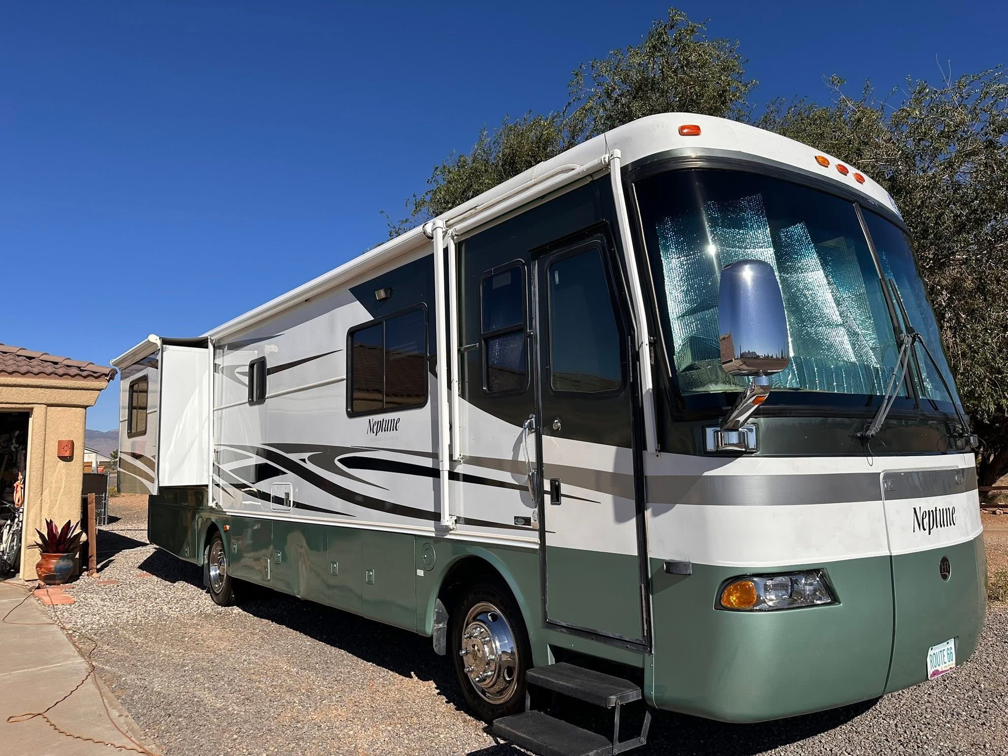 RV detailing Kingman AZ, Holiday Rambler Neptune